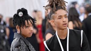How tall is Willow Smith?